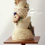 Eye-Catching Wedding Cake Idea - Fondant Flinger