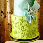 Bow and Brooch Cake