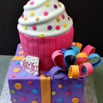 Cupcake Present Cake