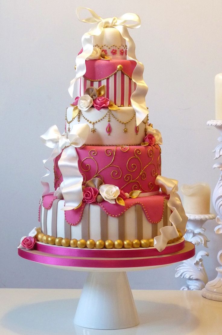 Gorgeous Pink & Cream Wedding Cake - Amazing Cake Ideas