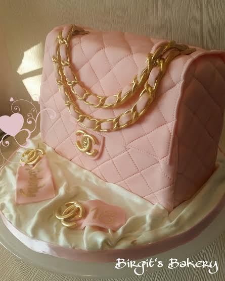 Cake Design Tutorial: Silk Clutch Bag (advanced). | Foodfulife