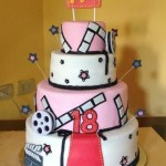 Hollywood Themed Debutant Cake by Riza Badilla