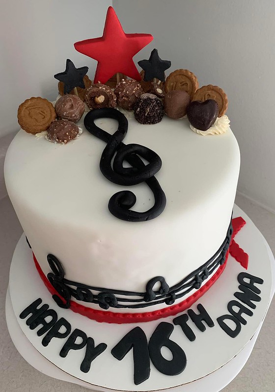 Cake by Dina’s Sweets